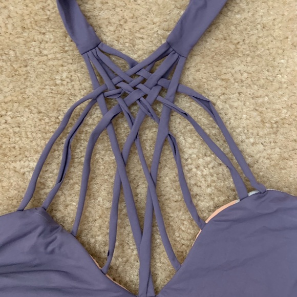 Bikini - Picture 3 of 6